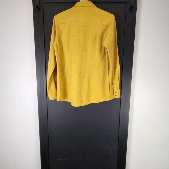 ARIAT REAL QUALITY GOODS SNAP BUTTON LONG SLEEVE EMBROIDERED SHIRT SIZE MEDIUM - Picture 3 of 6